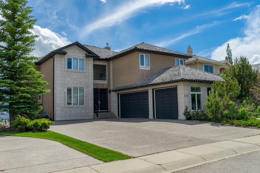 Executive home in Royal Oak Calgary